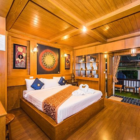Baan Ratchapruek Vila Phuket Exterior foto