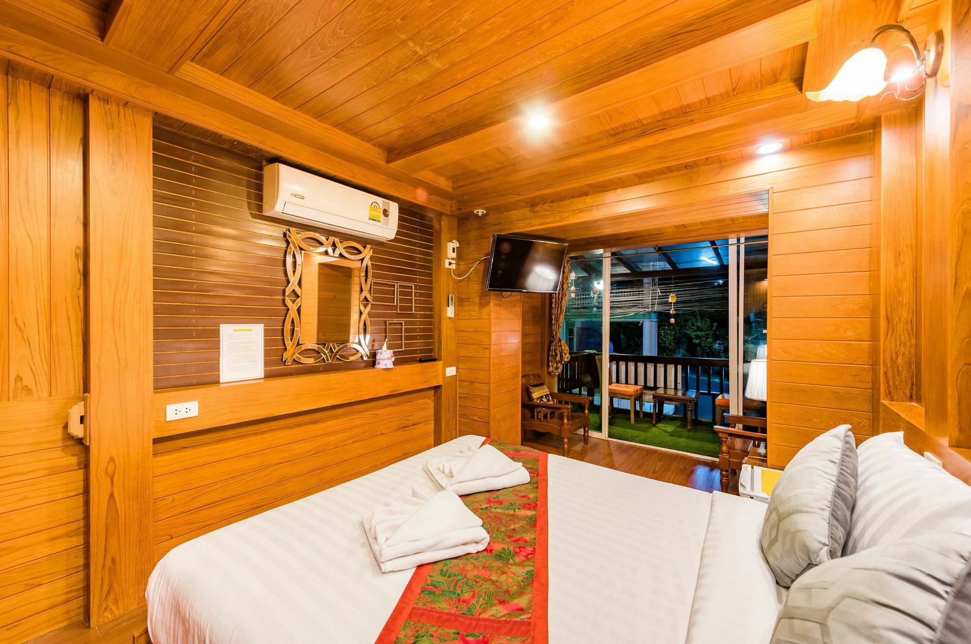 Baan Ratchapruek Vila Phuket Exterior foto
